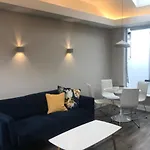 Modern 1 Bed 1 Bath In Central Dublin Location